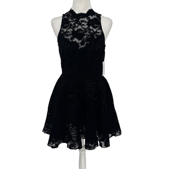 Saylor “Zosia” Black Lace Fit & Flare Dress Open Back, Scalloped Lace, NWT Sz S - Picture 1 of 13